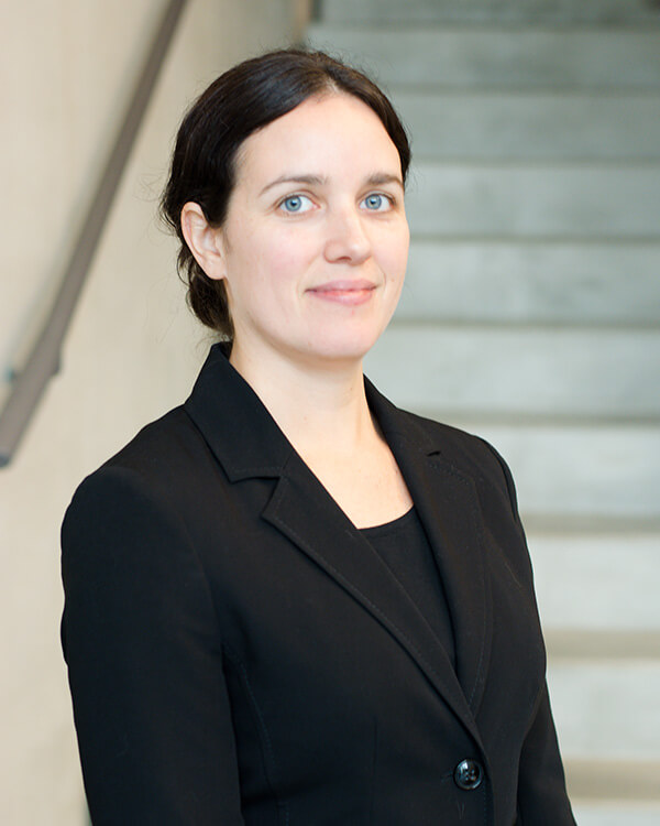 Sophie Müller -  Managment